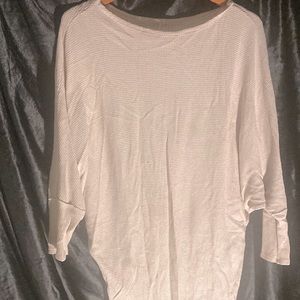 XL tan batwing sweater